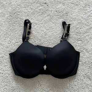Victoria’s Secret Black Very Sexy Push Up Bra in 32DD